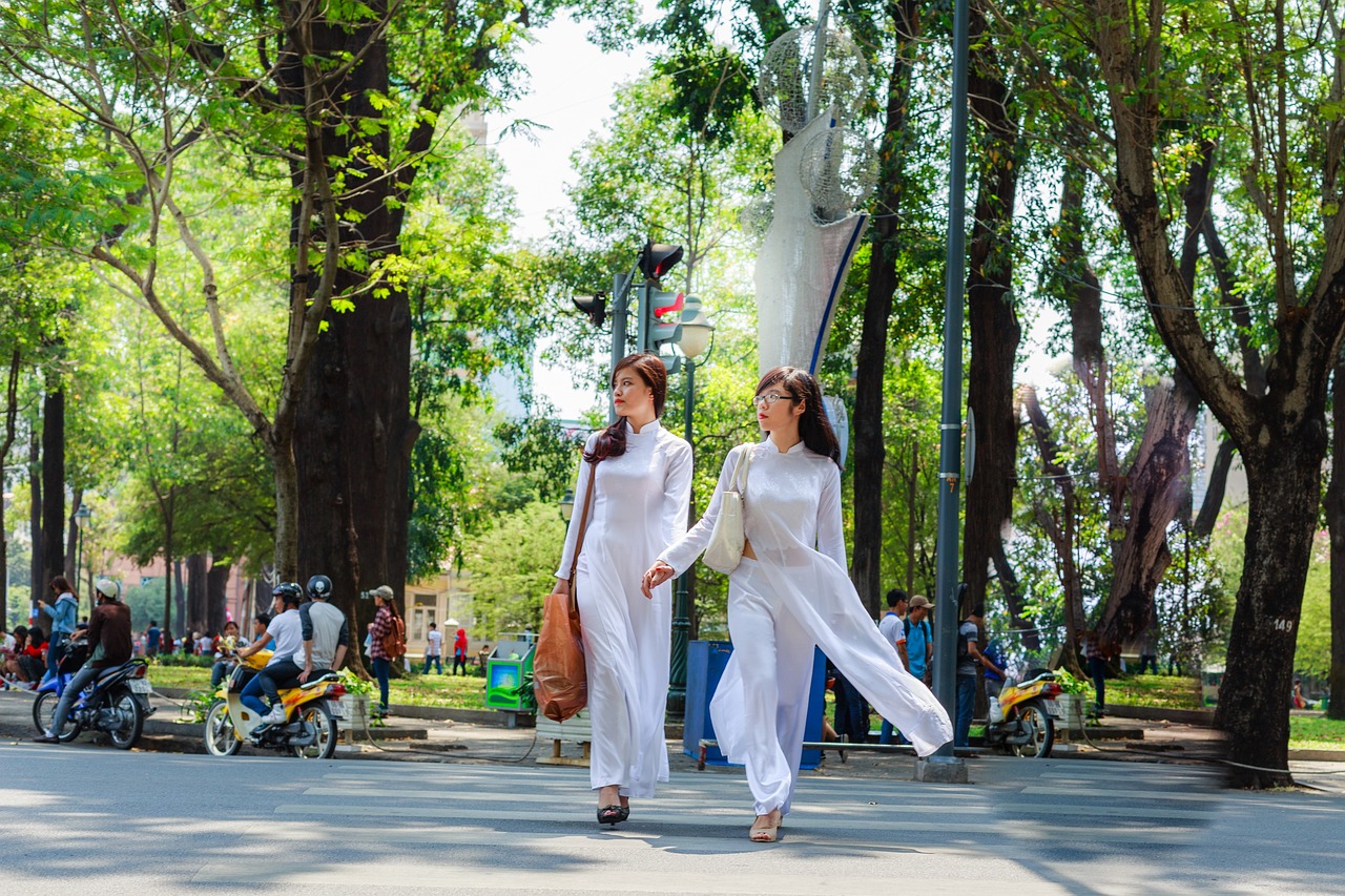 芭提雅四方水上市场，体验泰国传统水上集市文化的独特魅力
