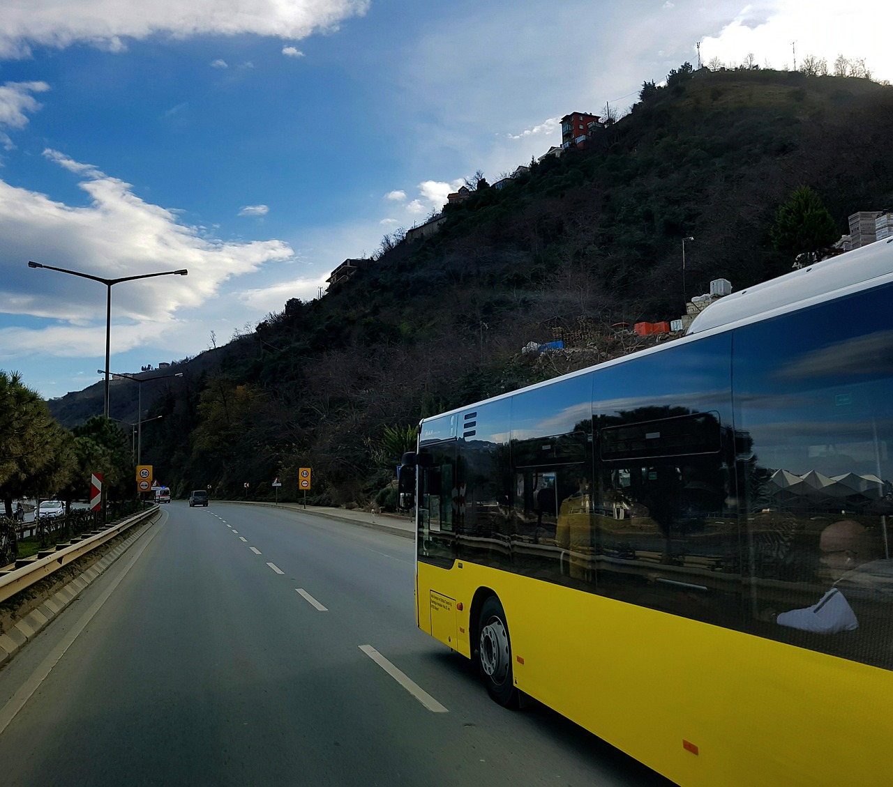 豪华商旅车最新价格概览