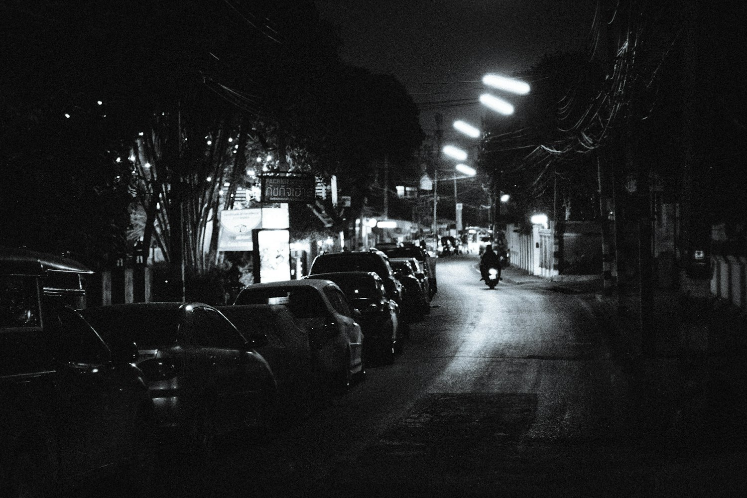 泰国最新动作大片，热血与激情的碰撞之夜